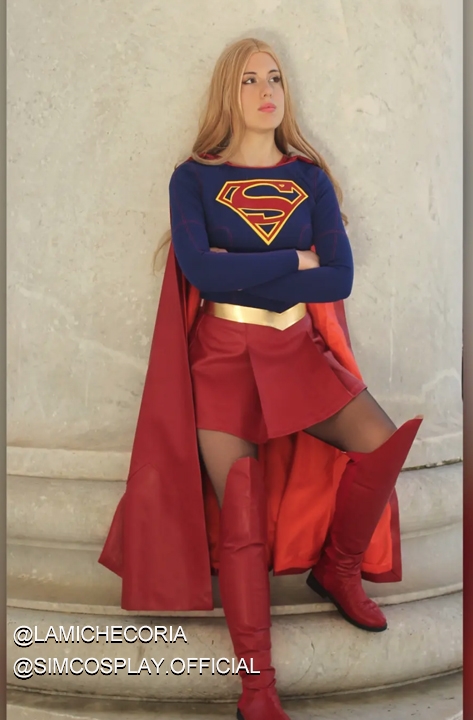 Super Girls Cosplay Costume Classic Red Faux Leather Cloak Suit